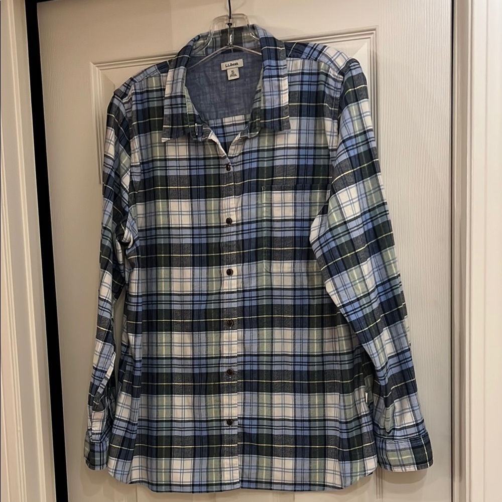 LL Bean flannel🩵